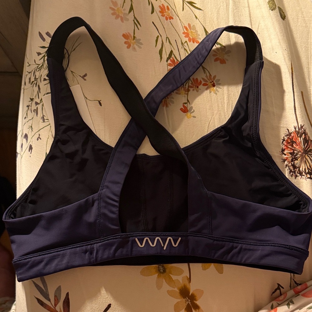 Women's Navy Sports Bra - Picture 4 of 4